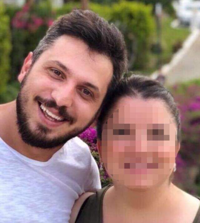 Kazada ölen kocasının ayaklarına sarılıp bırakmak istemedi