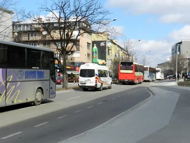 - Kosova'da otobüs konvoylu protesto eylemi - Kosova'da otobüs konvoylu protesto eylemi