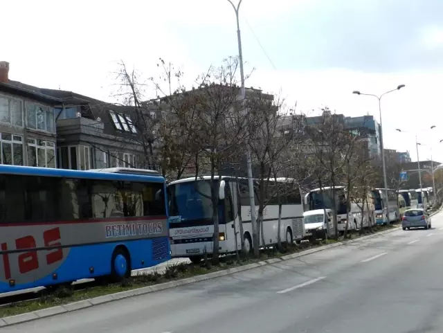 - Kosova'da otobüs konvoylu protesto eylemi - Kosova'da otobüs konvoylu protesto eylemi