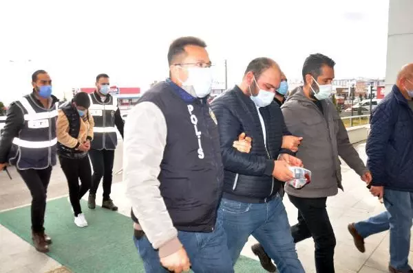 KARAMAN Kurayla ev sahibi olanları dolandıran 3 şüpheli, adli kontrolle serbest KARAMAN Kurayla ev sahibi olanları dolandıran 3 şüpheli, adli kontrolle serbest