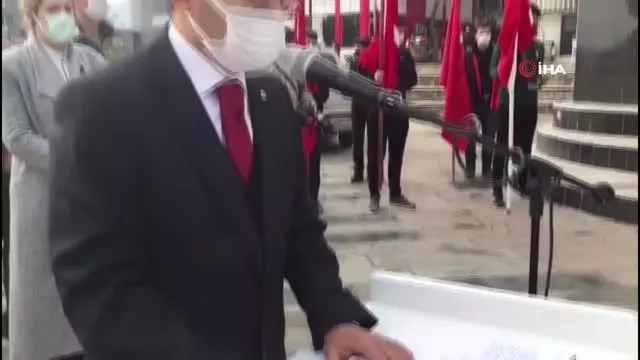Manisa'da Çanakkale Zaferinin 106. yılı kutlandı Manisa'da Çanakkale Zaferinin 106. yılı kutlandı