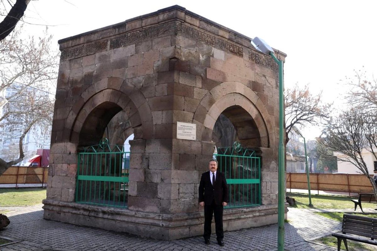 Melikgazi'den Ahde Vefa: Suya Kanmış Hatun Türbesi restore edilecek