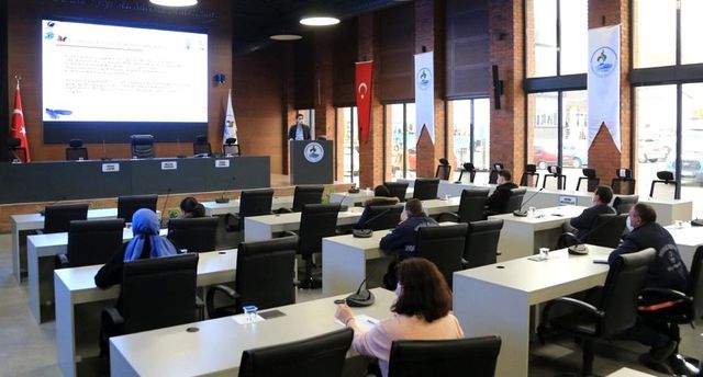 Pamukkale Belediyesi personellerine iş sağlığı ve güvenliği eğitimi verildi