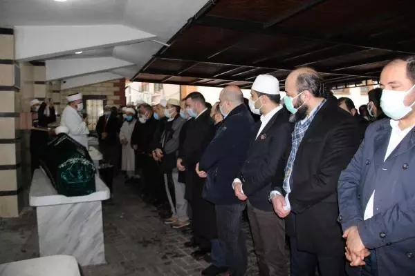 Sabuni'nin cenazesi toprağa verilmek üzere İstanbul'a uğurlandı Sabuni'nin cenazesi toprağa verilmek üzere İstanbul'a uğurlandı