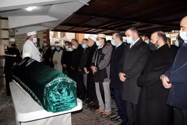 Sabuni'nin cenazesi toprağa verilmek üzere İstanbul'a uğurlandı Sabuni'nin cenazesi toprağa verilmek üzere İstanbul'a uğurlandı