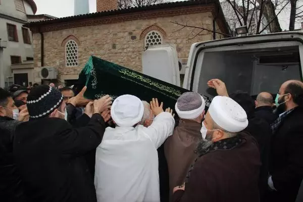 Sabuni'nin cenazesi toprağa verilmek üzere İstanbul'a uğurlandı Sabuni'nin cenazesi toprağa verilmek üzere İstanbul'a uğurlandı