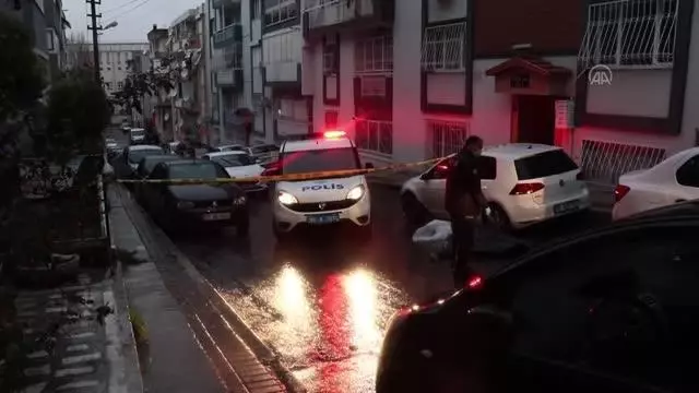 Sokakta fenalaşan kişi, hayatını kaybetti Sokakta fenalaşan kişi, hayatını kaybetti