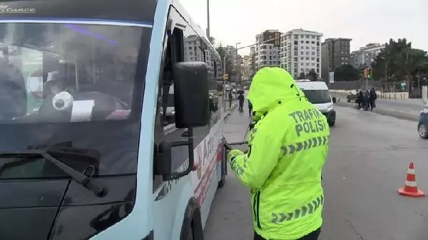 TOPLU TAŞIMA ARAÇLARINDA KORONAVİRÜS DENETİMİ - Kadıköy TOPLU TAŞIMA ARAÇLARINDA KORONAVİRÜS DENETİMİ - Kadıköy