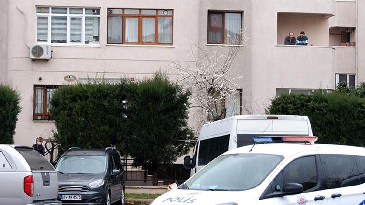 Folyoya sarılı çuval içinde bir erkeğe ait cansız beden bulundu