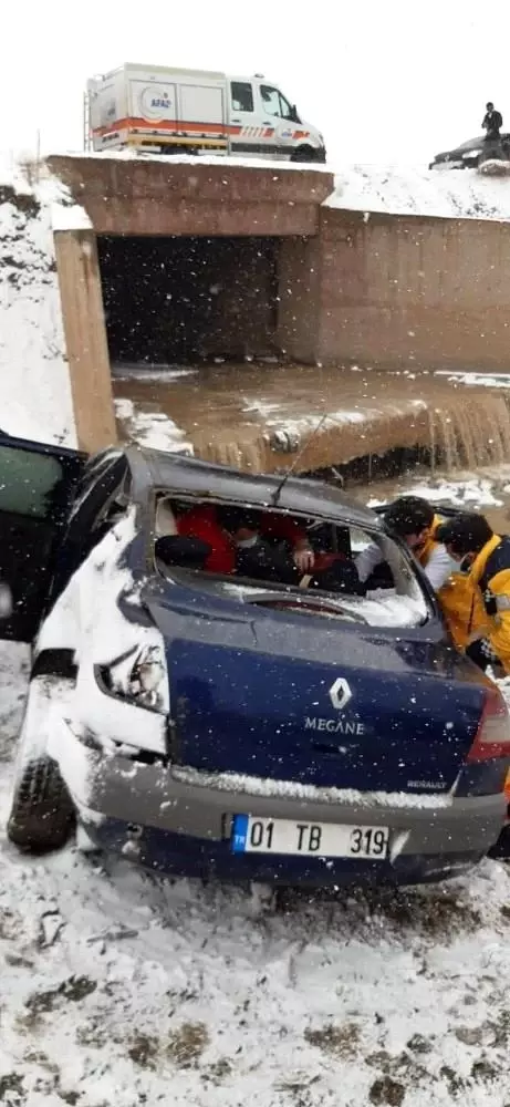 Son dakika haberleri! Van'da trafik kazası: 4 yaralı