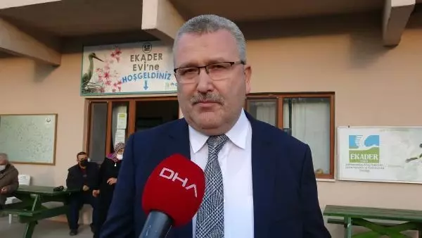 BURSA Yaren Leylek'in 10'uncu gelişi pastayla kutlandı BURSA Yaren Leylek'in 10'uncu gelişi pastayla kutlandı