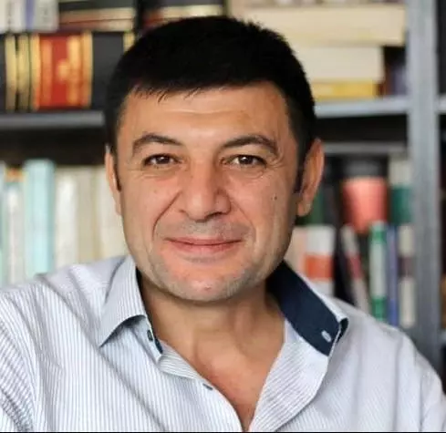 yasli adamin onunde can cekiserek oldugu hast 2 14007233 o