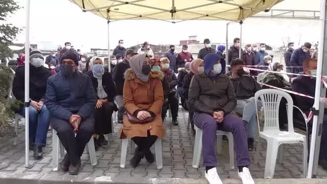 AFYONKARAHİSAR - Türk-İş Genel Başkanı Atalay, 460 daireli kooperatifin kura törenine katıldı AFYONKARAHİSAR - Türk-İş Genel Başkanı Atalay, 460 daireli kooperatifin kura törenine katıldı