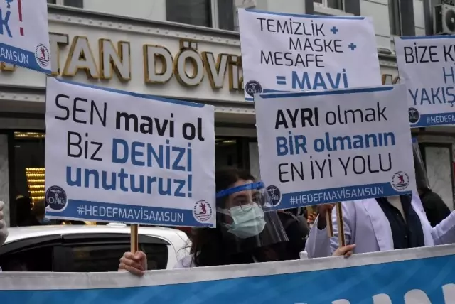 Çok yüksek riskli Samsun'da tıp öğrencileri sokağa indi, megafonla halkı uyardı Çok yüksek riskli Samsun'da tıp öğrencileri sokağa indi, megafonla halkı uyardı