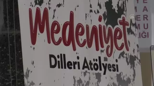 Diyarbakır Büyükşehir Belediyesince açılan kurslarda 6 dilde eğitim verilmeye başlandı Diyarbakır Büyükşehir Belediyesince açılan kurslarda 6 dilde eğitim verilmeye başlandı