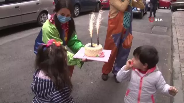 Down sendromlu minik Ahsen'e doğum günü sürprizi Down sendromlu minik Ahsen'e doğum günü sürprizi