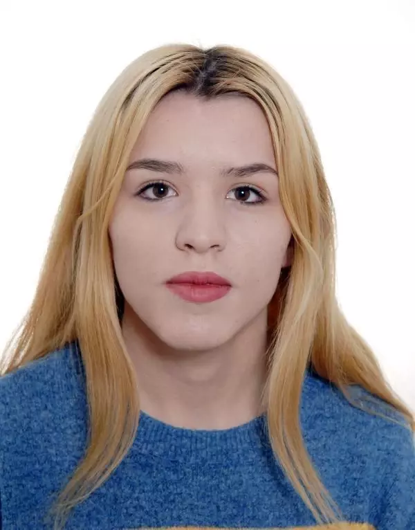 Erkek arkadaşı tarafından boğazı kesilerek öldürülen genç kızın son görüntüleri ortaya çıktı Erkek arkadaşı tarafından boğazı kesilerek öldürülen genç kızın son görüntüleri ortaya çıktı