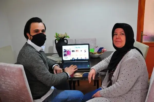 MANİSA Kurduğu internet sitesiyle üreten ev kadınlarına aracı oldu MANİSA Kurduğu internet sitesiyle üreten ev kadınlarına aracı oldu