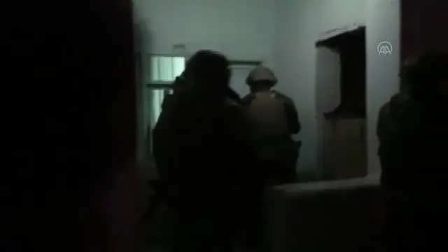 Nevruz öncesi eylem hazırlığında olan 7 şüpheli gözaltına alındı Nevruz öncesi eylem hazırlığında olan 7 şüpheli gözaltına alındı