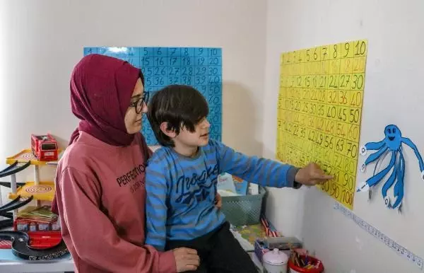 ANTALYA Otizmli çocukları nedeniyle evden atılmak istendikleri iddiası