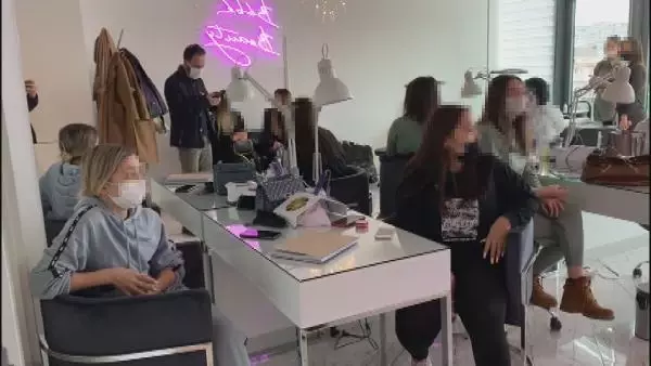 ŞİŞLİ'DE LÜKS REZİDANSTAKİ KAÇAK ESTETİK MERKEZİNE BASKIN KAMERADA ŞİŞLİ'DE LÜKS REZİDANSTAKİ KAÇAK ESTETİK MERKEZİNE BASKIN KAMERADA