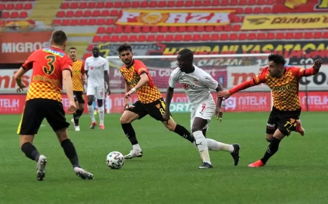 Süper Lig: Göztepe: 3 - D.G. Sivasspor: 5 (Maç sonucu) Süper Lig: Göztepe: 3 - D.G. Sivasspor: 5 (Maç sonucu)