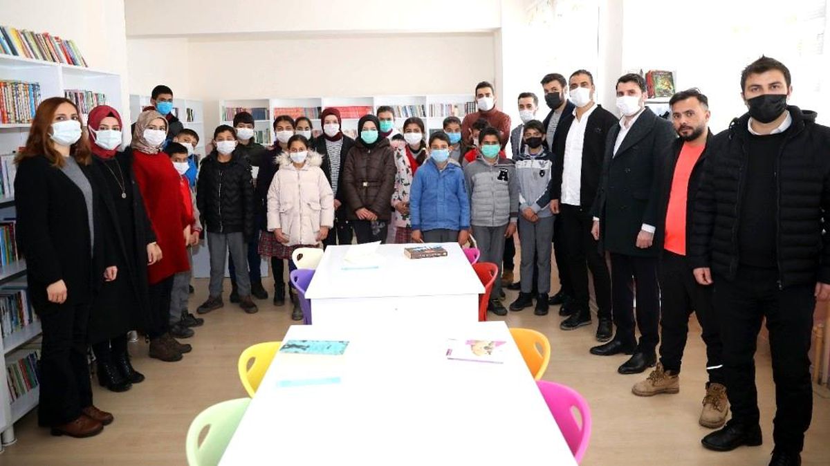 Türk Hava Yolları çalışanı başlattığı yardım kampanyasıyla 9 köy okuluna kütüphane ve 1 anaokulu kazandırdı
