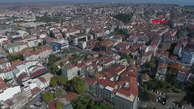 TÜRKİYE'NİN 6 BÜYÜK KENTİNDE 10,5 MİLYON KİŞİ 17 YAŞ ÜSTÜ KONUTTA OTURUYOR TÜRKİYE'NİN 6 BÜYÜK KENTİNDE 10,5 MİLYON KİŞİ 17 YAŞ ÜSTÜ KONUTTA OTURUYOR