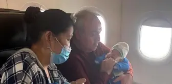 Recep Şeker: Uçakta bebeğin hayatını kurtaran doktor vekil, 2 hastaya daha müdahale etmiş Recep Şeker: Uçakta bebeğin hayatını kurtaran doktor vekil, 2 hastaya daha müdahale etmiş