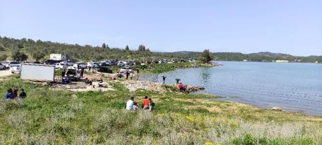 Adanalılar hafta sonu piknik alanlarına akın etti Adanalılar hafta sonu piknik alanlarına akın etti