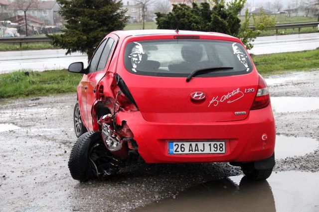 alkollu direksiyona gecince kaza yapti 1 yara 3 14010330 o