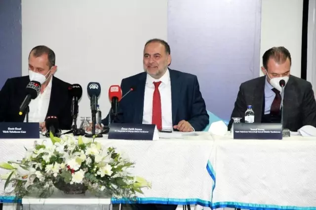 Son dakika... Bakan Yardımcısı Sayan: 'Fiber ağ uzunluğumuz 330 bin kilometreyi aştı' Son dakika... Bakan Yardımcısı Sayan: 'Fiber ağ uzunluğumuz 330 bin kilometreyi aştı'