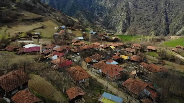 Bu iki mahalle sanki Samsun'da değil! Tek bir vaka yok, davetsiz misafir kabul edilmiyor Bu iki mahalle sanki Samsun'da değil! Tek bir vaka yok, davetsiz misafir kabul edilmiyor