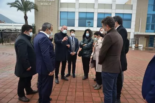 CHP Genel Başkanı Kılıçdaroğlu'nun ziyareti öncesi Gemlik'e CHP çıkarması