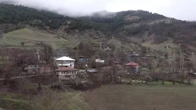 'Çok yüksek riskli' Samsun'da şimdiye kadar Kovid-19 vakası görülmeyen mahalle örnek oluyor 'Çok yüksek riskli' Samsun'da şimdiye kadar Kovid-19 vakası görülmeyen mahalle örnek oluyor