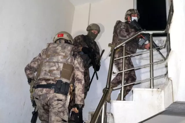 Son dakika haberleri! Dev narkotik operasyonunda 175 tutuklama Son dakika haberleri! Dev narkotik operasyonunda 175 tutuklama