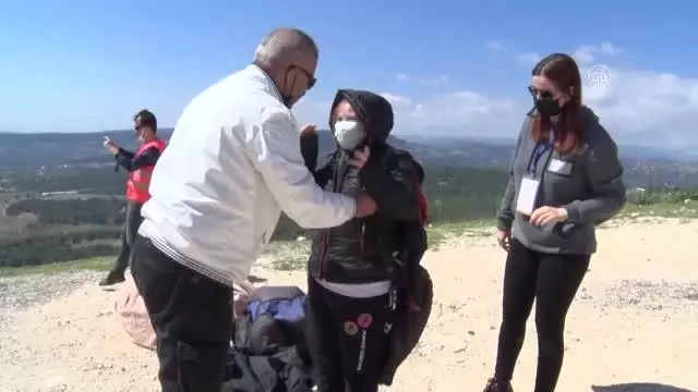 Son dakika haber | Down sendromlu çocuklar yamaç paraşütüyle gökyüzünün keyfini çıkardı
