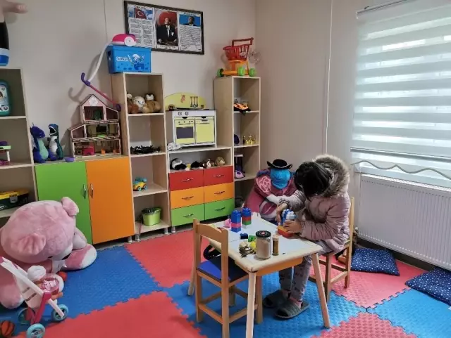 Down sendromlu çocukların becerilerini ortaya çıkarıyorlar Down sendromlu çocukların becerilerini ortaya çıkarıyorlar
