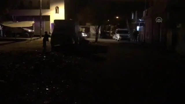Son dakika haberi! İki aile arasında çıkan silahlı kavgada 3 kişi yaralandı Son dakika haberi! İki aile arasında çıkan silahlı kavgada 3 kişi yaralandı