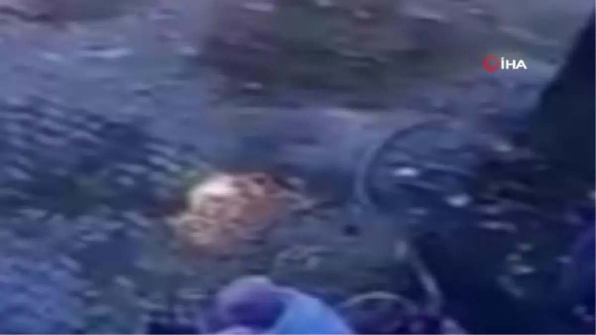 İş yeri önündeki motosikleti böyle çaldılar