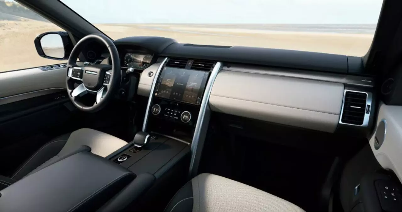 Makyajlanan Land Rover Discovery Türkiye'de