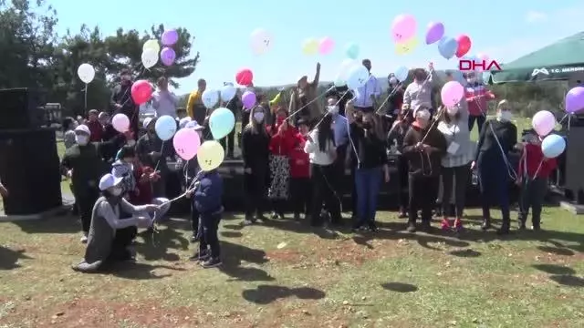 MERSİN Down sendromlu çocuklar, yamaç paraşütü ile gökyüzünde mutluluk saçtı