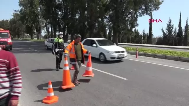 MERSİN Şoförünün direksiyon başında uyuduğu TIR köprüden düştü MERSİN Şoförünün direksiyon başında uyuduğu TIR köprüden düştü