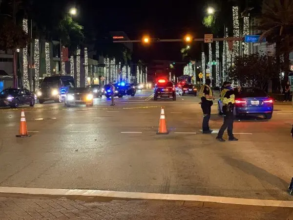 Miami Beach'te olağanüstü hal ilan edildi Miami Beach'te olağanüstü hal ilan edildi
