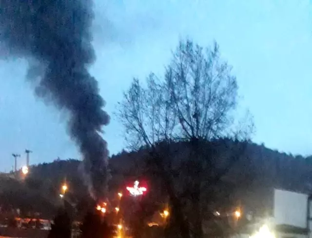 Son Dakika | Nallıhan'da ahşap ev alevlere teslim oldu Son Dakika | Nallıhan'da ahşap ev alevlere teslim oldu