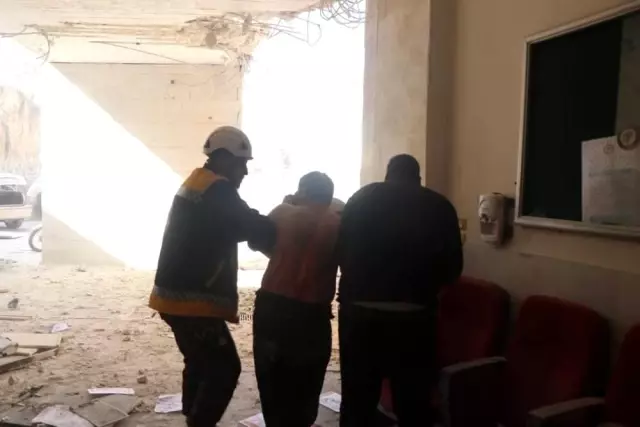 Son dakika haberi | - Suriye'de rejim güçleri hastaneyi vurdu: 5 ölü, 10 yaralı Son dakika haberi | - Suriye'de rejim güçleri hastaneyi vurdu: 5 ölü, 10 yaralı