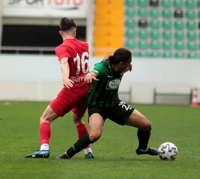 TFF 1. Lig Akhisarpor: 1 Ankara Keçiörengücü: 2 TFF 1. Lig Akhisarpor: 1 Ankara Keçiörengücü: 2