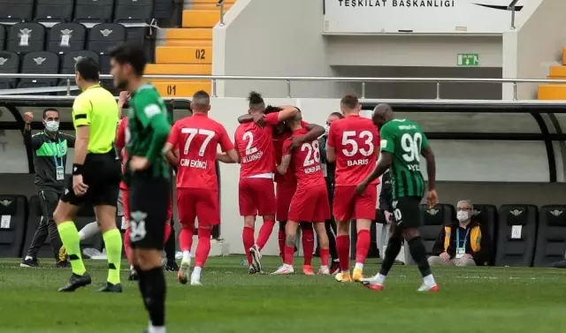 TFF 1. Lig Akhisarpor: 1 Ankara Keçiörengücü: 2 TFF 1. Lig Akhisarpor: 1 Ankara Keçiörengücü: 2