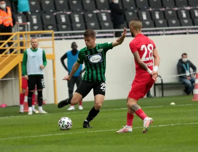 TFF 1. Lig Akhisarpor: 1 Ankara Keçiörengücü: 2 TFF 1. Lig Akhisarpor: 1 Ankara Keçiörengücü: 2