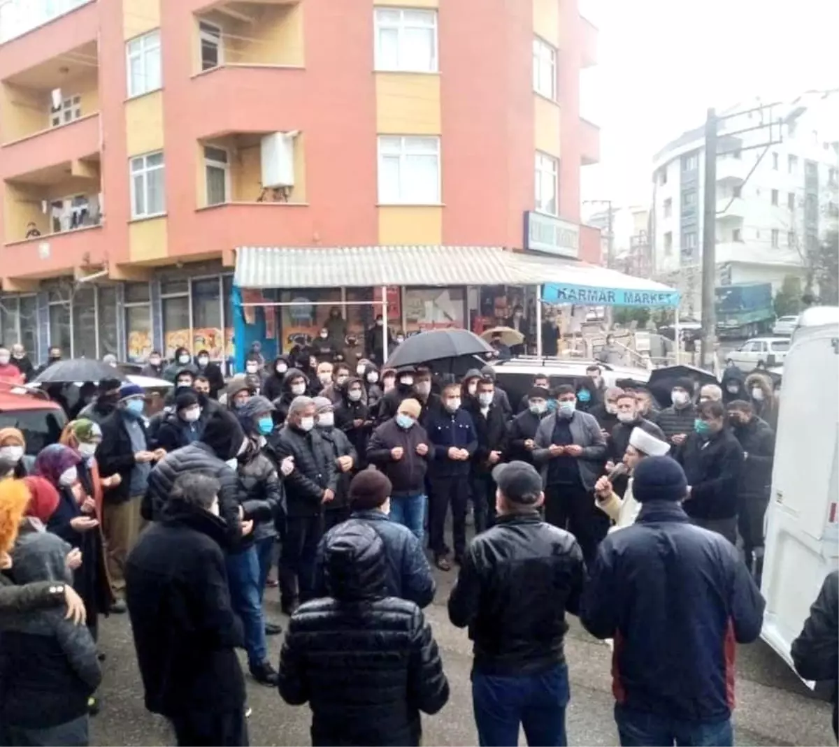Son dakika haberi | Tırdan düşen işçi kaldırıldığı hastanede yaşam savaşını kaybetti